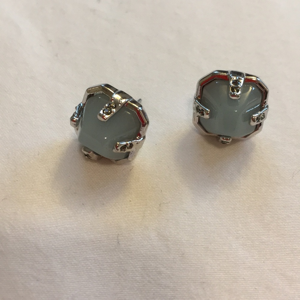 Vince Camuto stud earrings